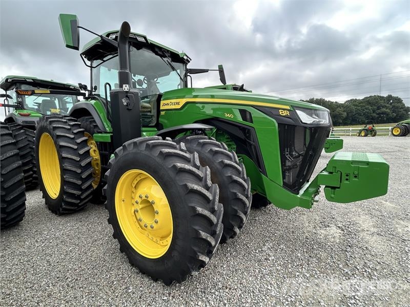 ジョンディア/John Deere 8R340のトラクターをオークションで購入