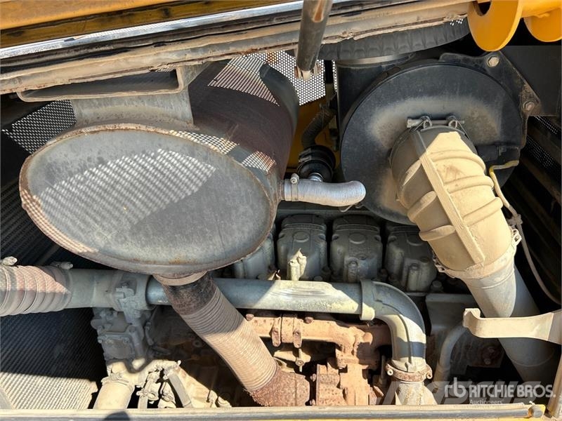 John Deere 950J Crawler dozers