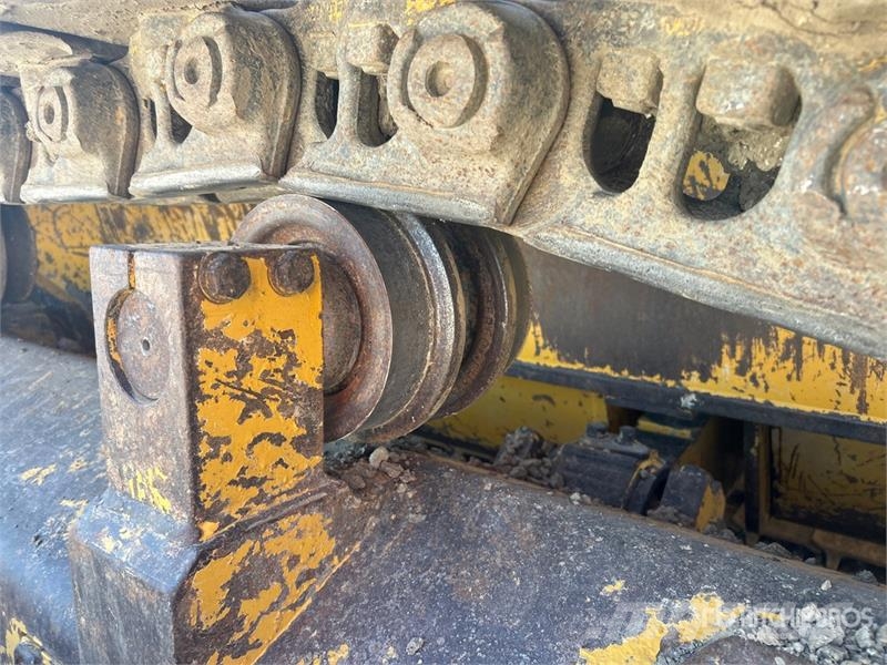 John Deere 950J Crawler dozers