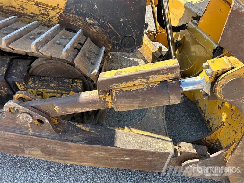John Deere 950J Crawler dozers