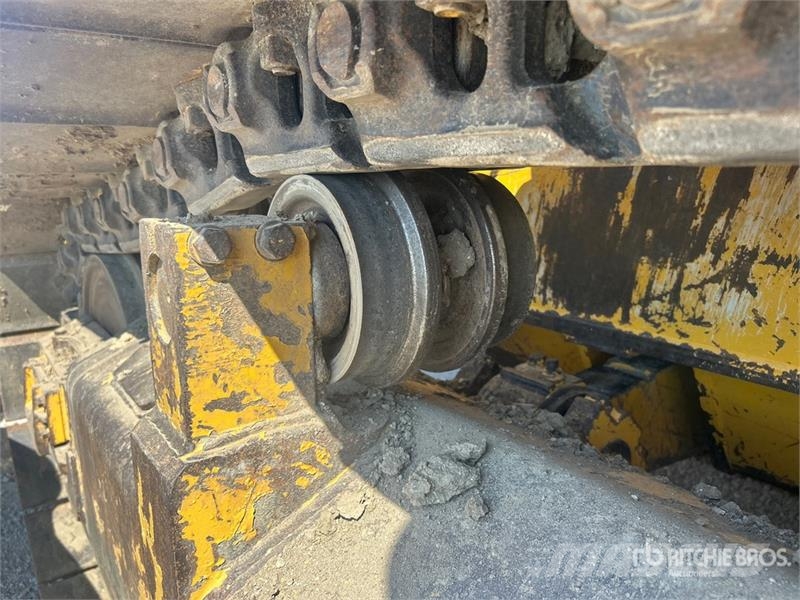 John Deere 950J Crawler dozers