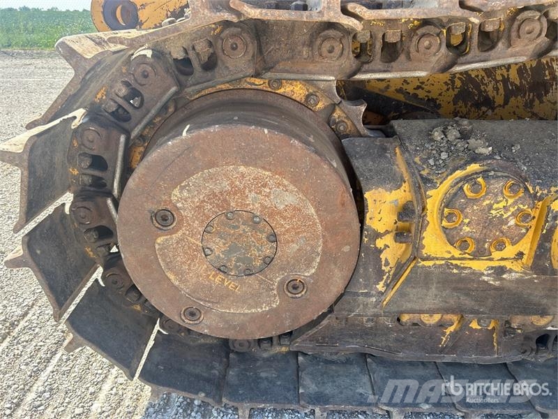 John Deere 950J Crawler dozers