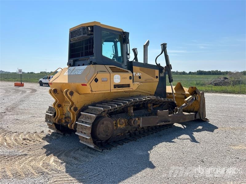 John Deere 950J Crawler dozers