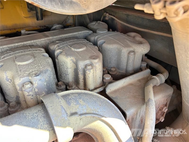 John Deere 950J Crawler dozers