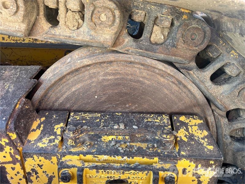 John Deere 950J Crawler dozers