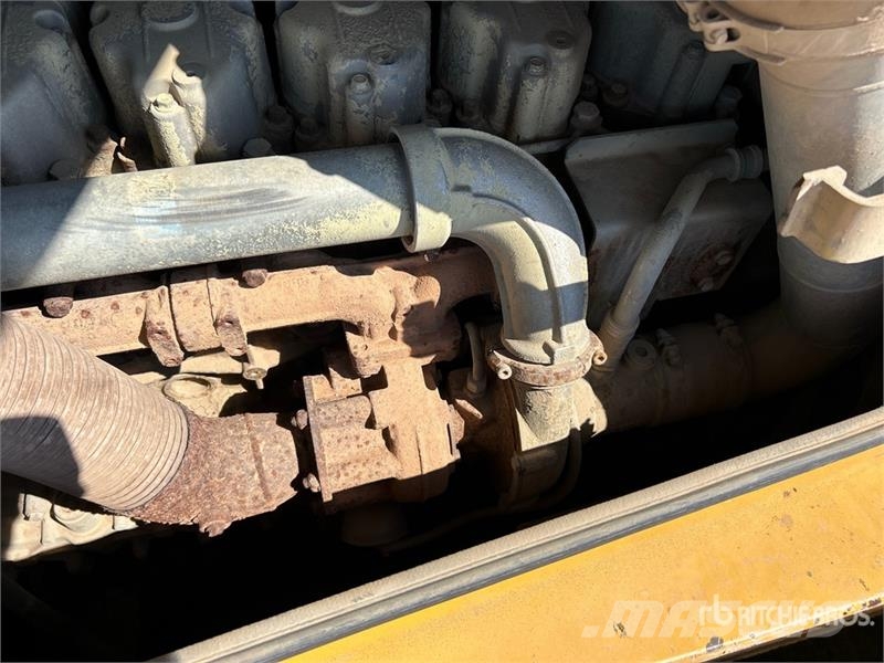 John Deere 950J Crawler dozers