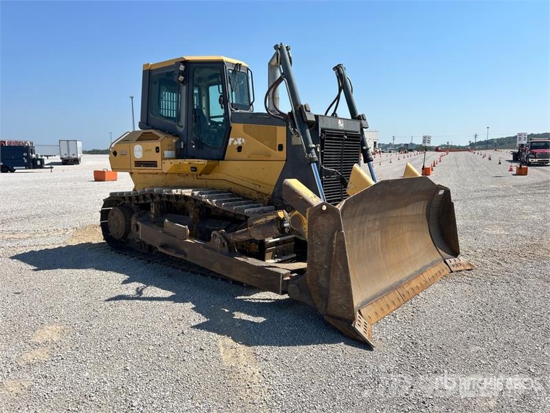 John Deere 950J Crawler dozers