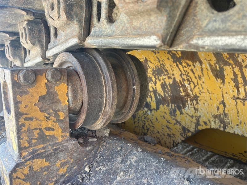 John Deere 950J Crawler dozers
