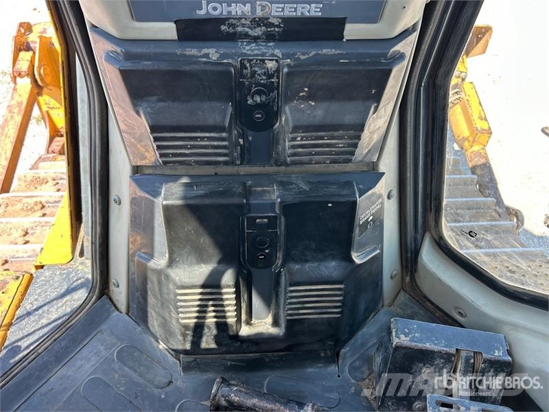 John Deere 950J Crawler dozers