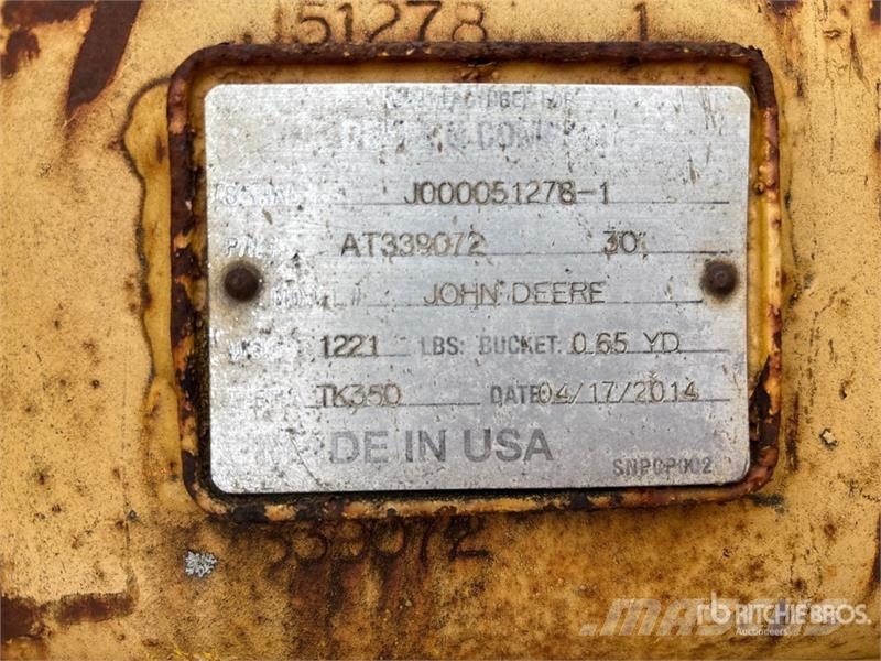 John Deere AT339072 30 in .65 cyd Digging Excavator Bucket Kašike / Korpe