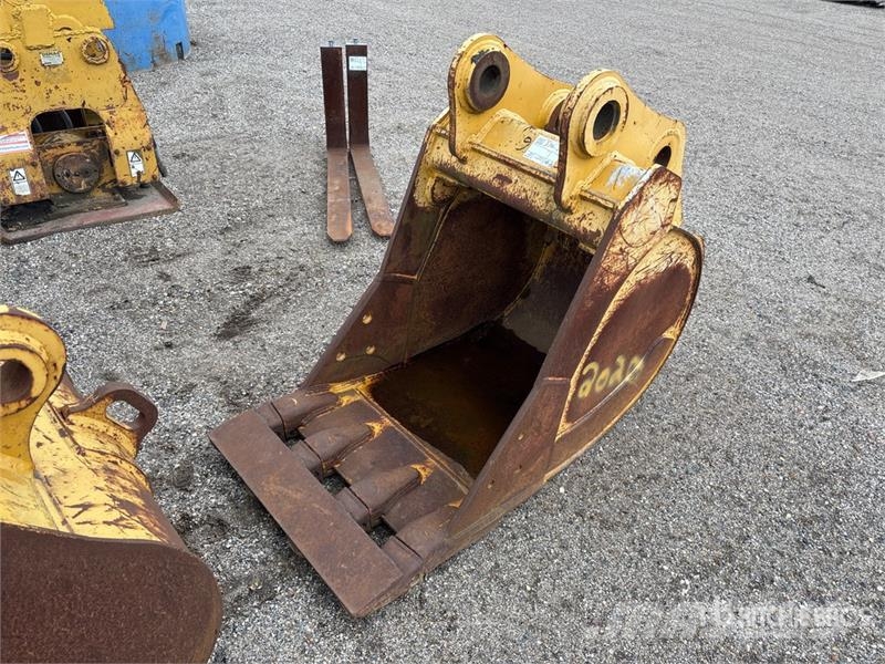 John Deere AT339072 30 in .65 cyd Digging Excavator Bucket Kašike / Korpe