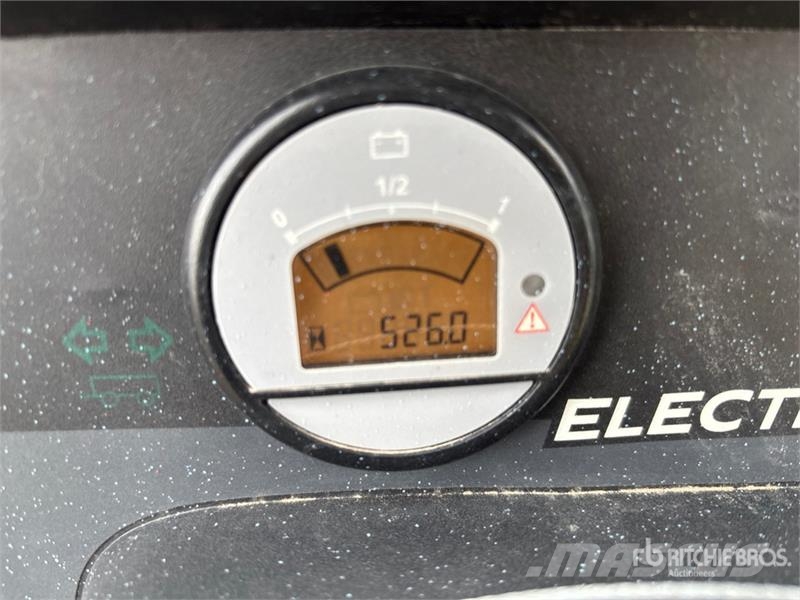 John Deere Gator TE4x2 Electric 4x2 Utility Vehicle 多用途機械