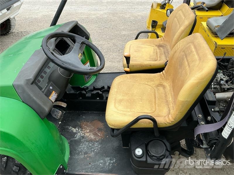John Deere Gator XUV Pomožni stroji