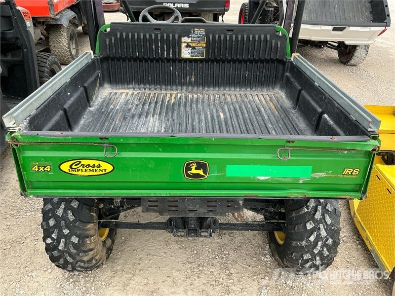 John Deere Gator XUV Pomožni stroji