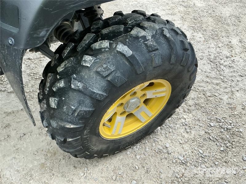 John Deere Gator XUV Pomožni stroji