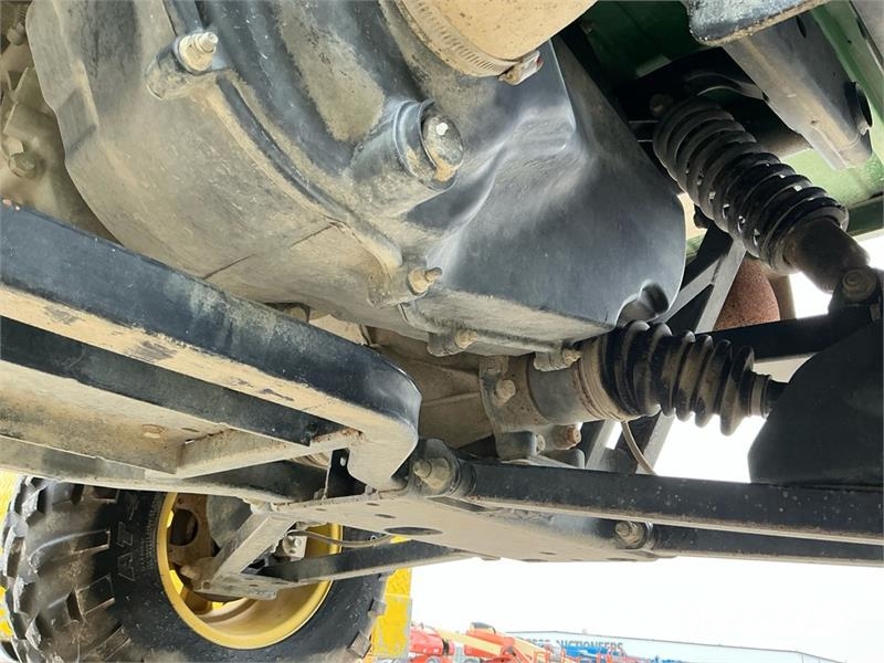 John Deere Gator XUV Pomožni stroji