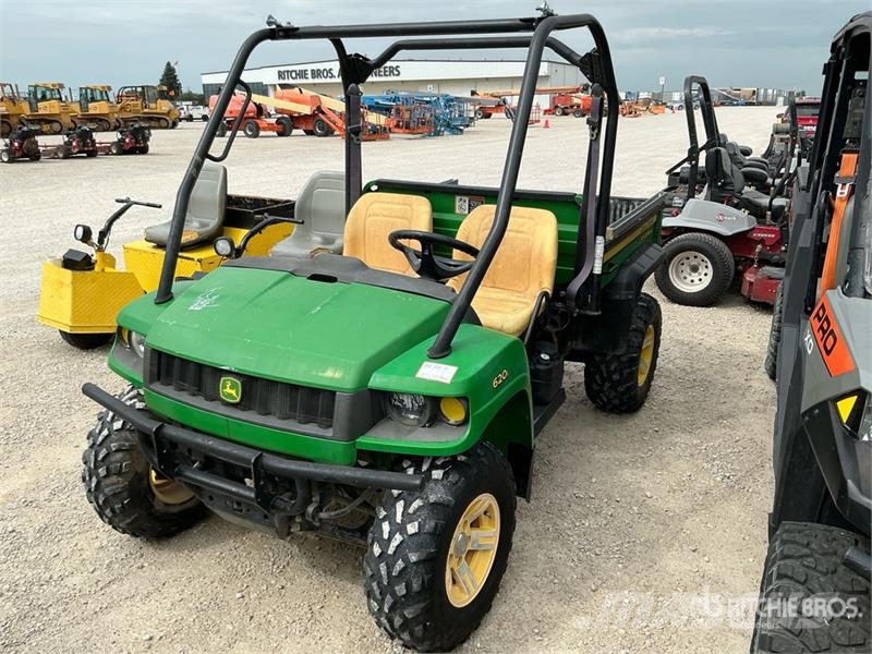 John Deere Gator XUV Pomožni stroji