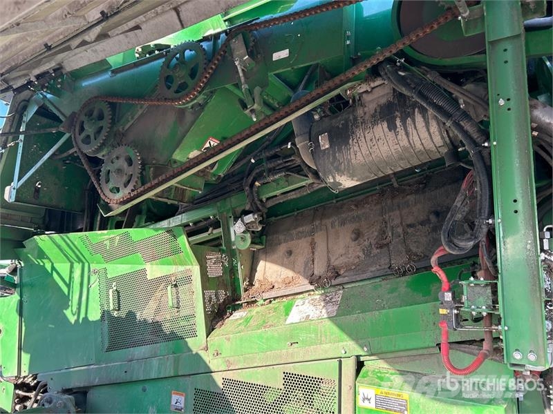 John Deere S780 4x4 Combine Harvester Teraviljakombainid