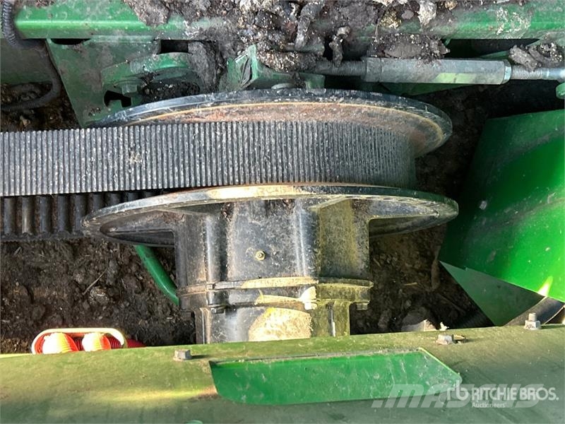 John Deere S780 4x4 Combine Harvester Teraviljakombainid