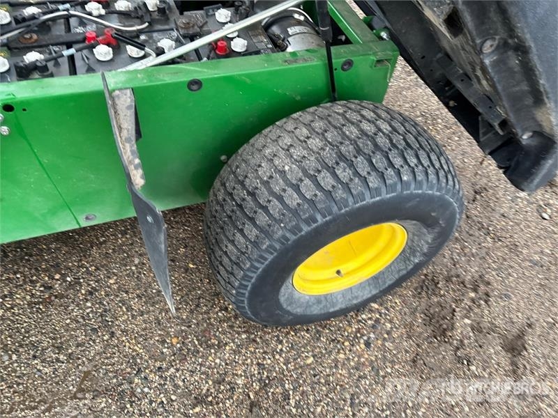 John Deere TE Gator 4x2 Utility Vehicle 多用途機械