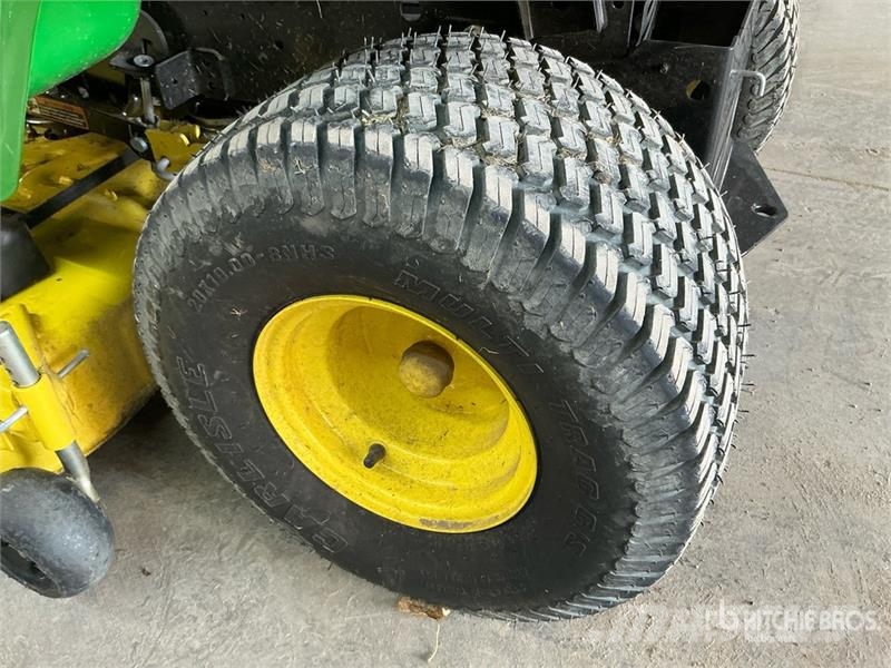 John Deere X350 Ride-On Lawn Mower Samojízdné sekačky