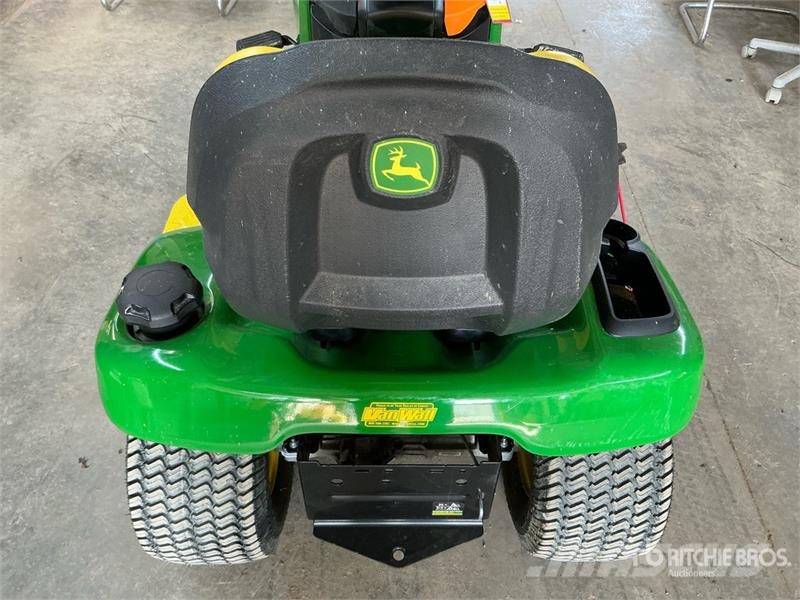 John Deere X350 Ride-On Lawn Mower Samojízdné sekačky