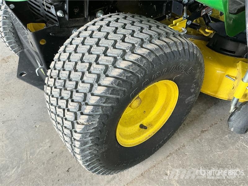 John Deere X350 Ride-On Lawn Mower Samojízdné sekačky