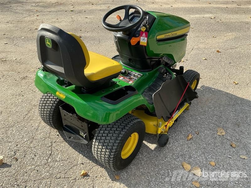 John Deere X350 Ride-On Lawn Mower Samojízdné sekačky