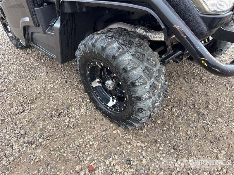 John Deere XUV835M 4x4 Utility Vehicle Masini utilitare