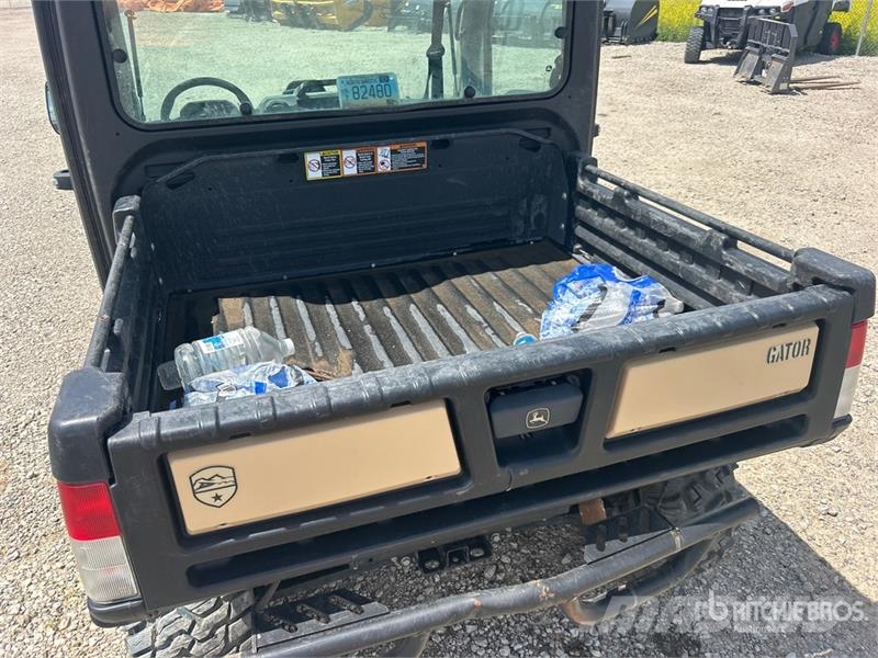 John Deere XUV835M 4x4 Utility Vehicle Redskapsbärare