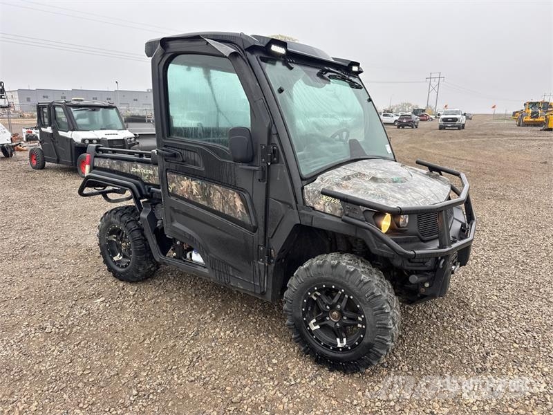 John Deere XUV835M 4x4 Utility Vehicle Masini utilitare