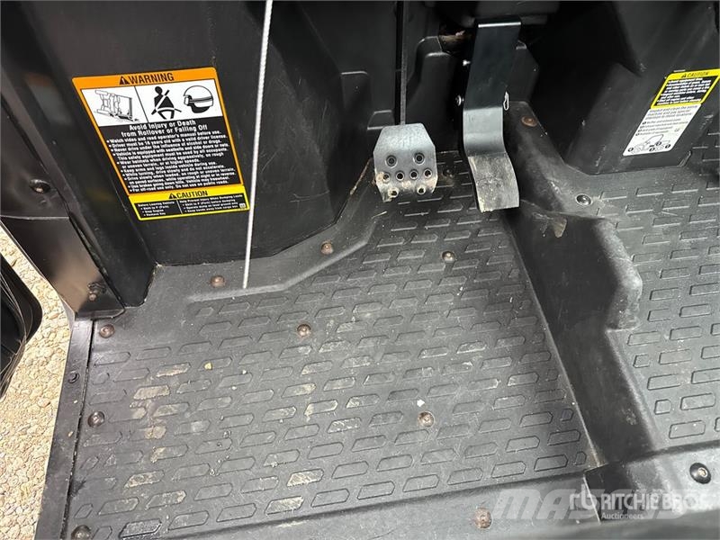 John Deere XUV835M 4x4 Utility Vehicle Masini utilitare