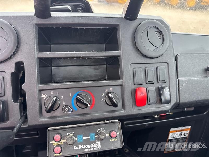 John Deere XUV835M 4x4 Utility Vehicle Masini utilitare