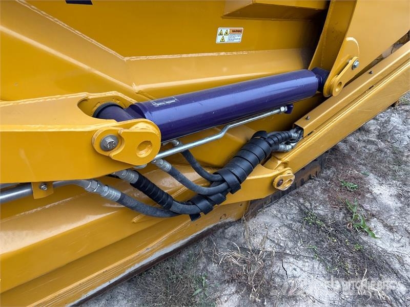 K-Tec 1236 4 Tire Hydraulic Pull Scraper Kaavinvaunut