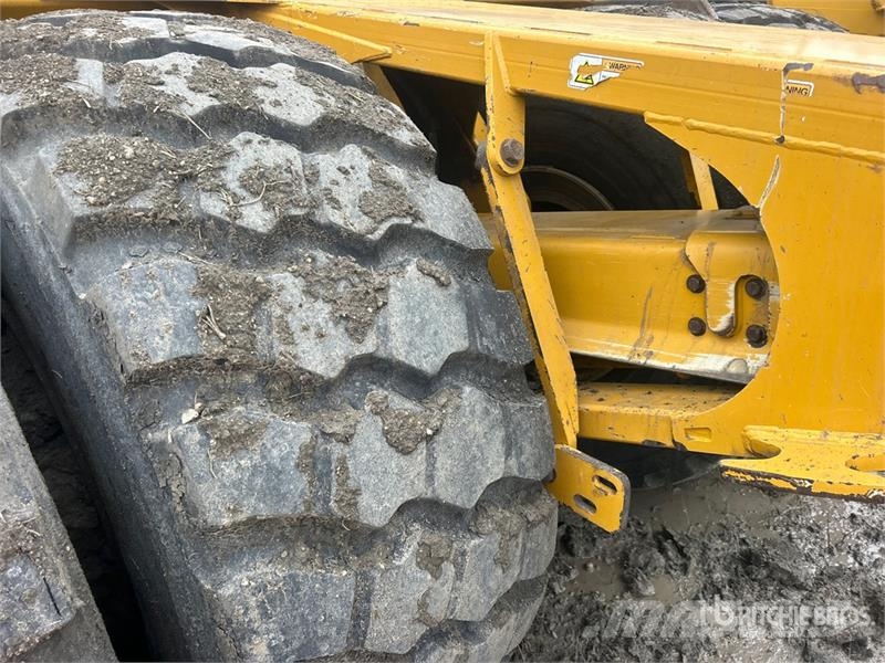 K-Tec 1236 4 Tire Hydraulic Pull Scraper Скрепери