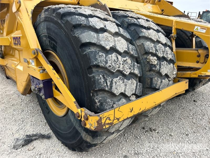 K-Tec 1236 4 Tire Hydraulic Pull Scraper Скрепери