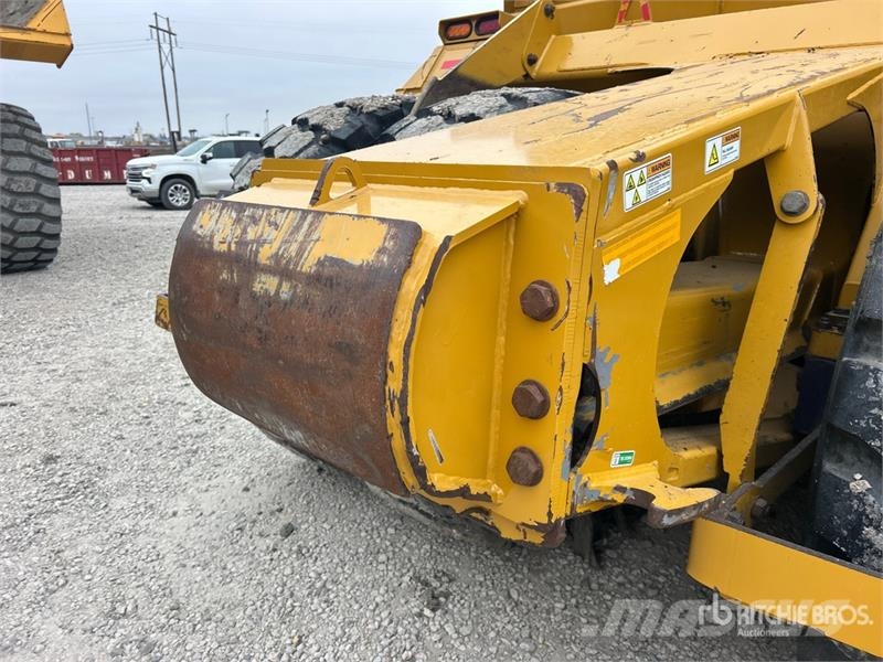 K-Tec 1236 4 Tire Hydraulic Pull Scraper Скрепери