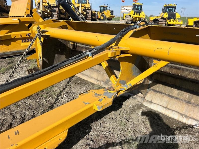 K-Tec 1814 216 in Land Leveler 滾壓機