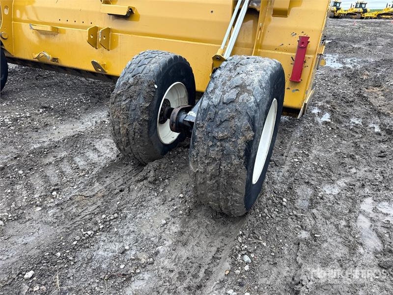 K-Tec 1814FX 216 in Land Leveler Rodillos