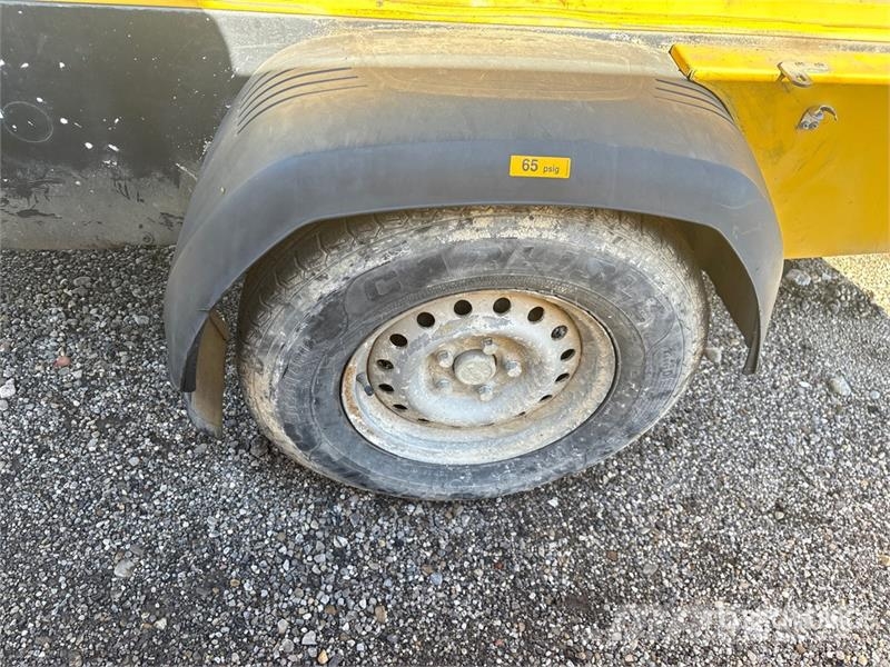 Kaeser M114 375 cfm Mobile Air Compressor Kompresori