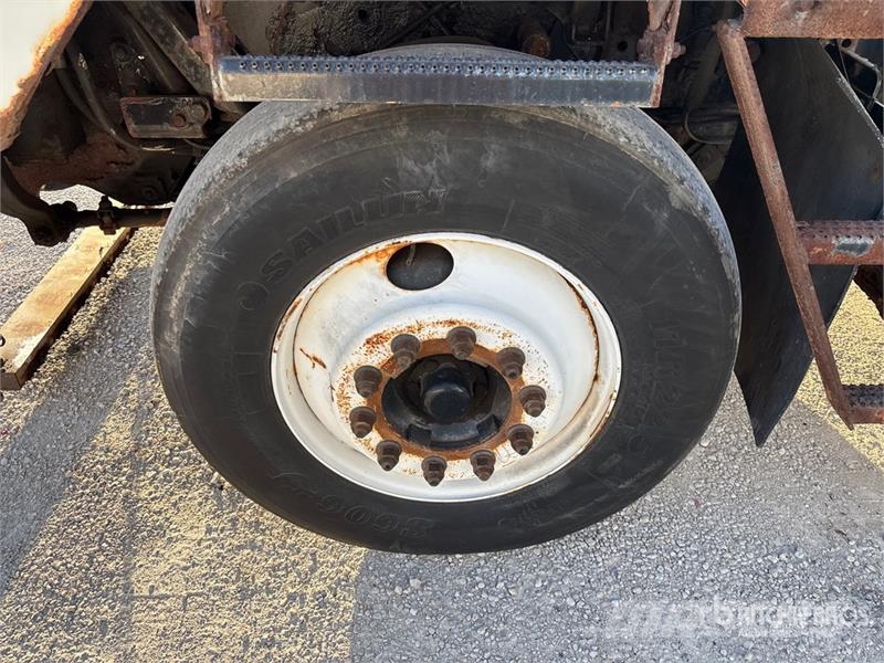Kalmar Ottawa 4x2 Spotter Truck Terminál targoncák