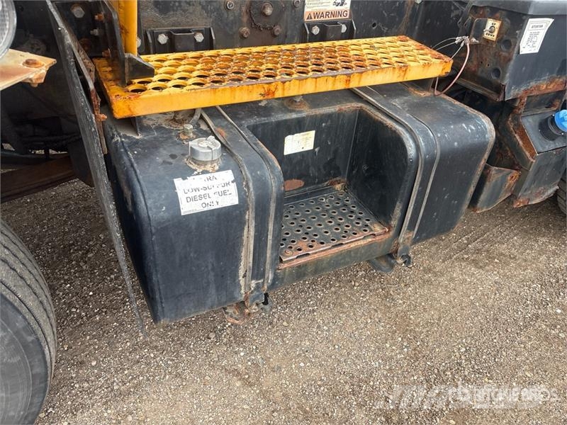Kalmar Ottawa 4x2 Spotter Truck Terminālie traktori