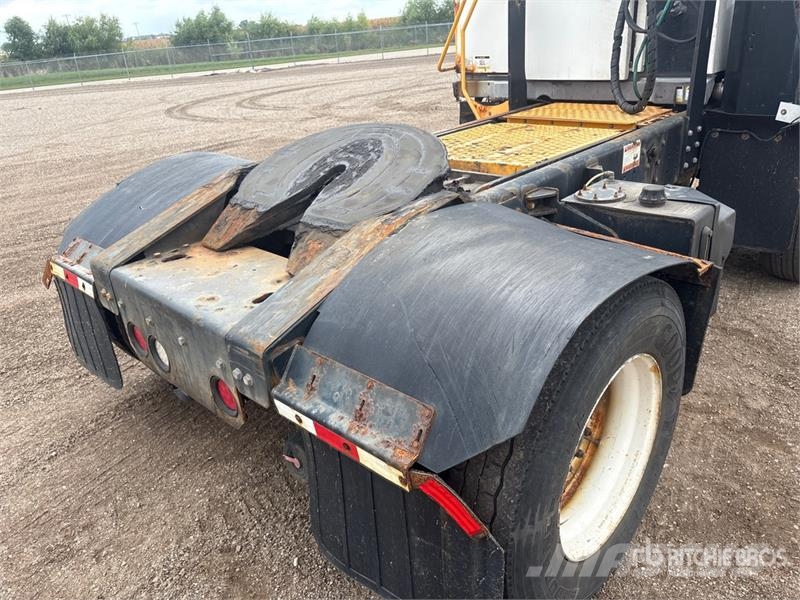 Kalmar Ottawa 4x2 Spotter Truck Terminālie traktori