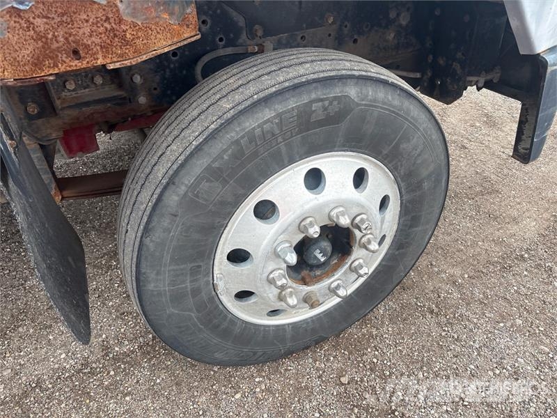 Kalmar Ottawa 4x2 Spotter Truck Terminālie traktori