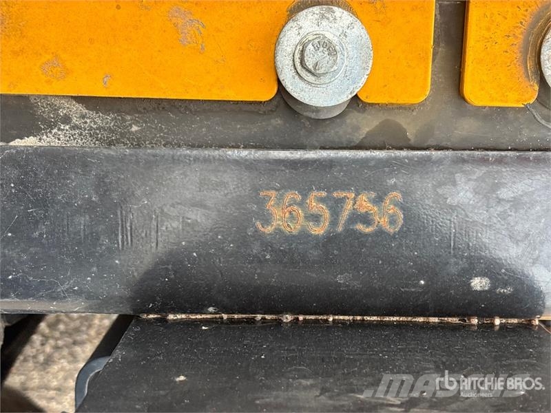 Kalmar T2 4x2 4x2 Spotter Truck Terminālie traktori