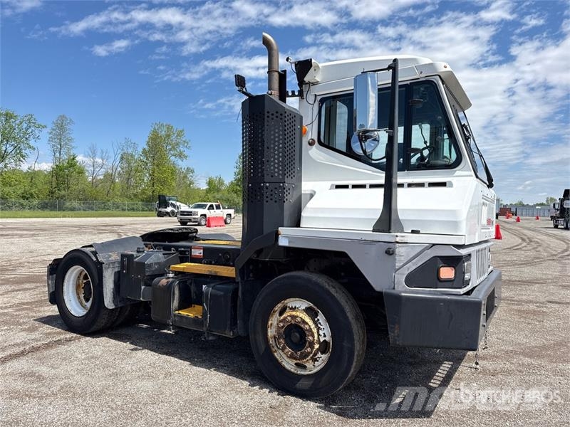 Kalmar T2 4x2 Spotter Truck Terminal tractors