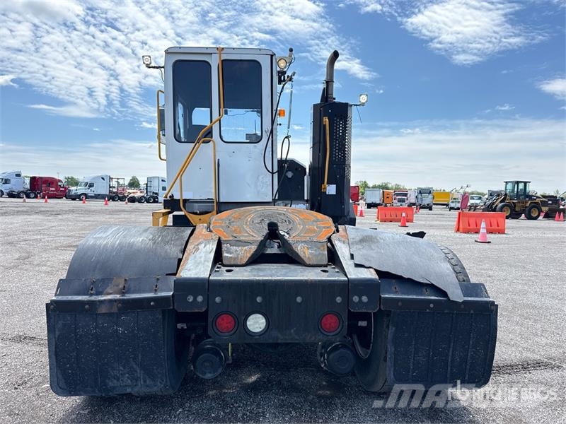 Kalmar T2 4x2 Spotter Truck Terminal tractors