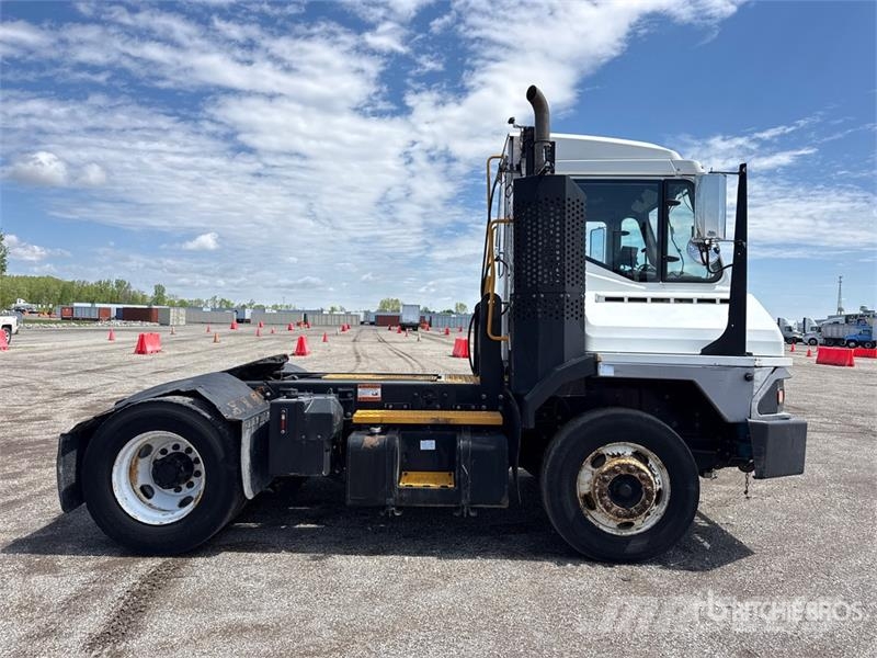 Kalmar T2 4x2 Spotter Truck Terminal tractors