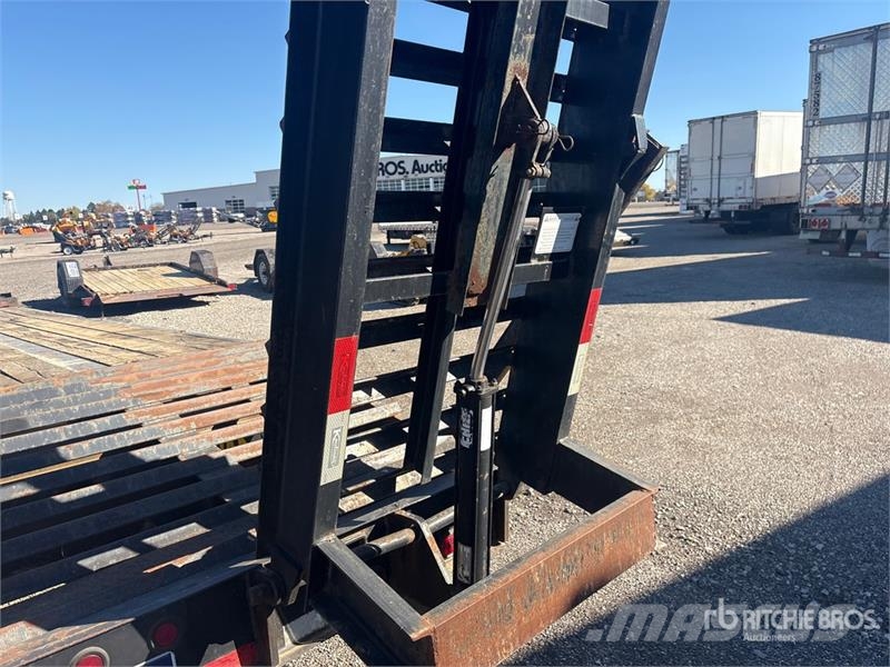 Kaufman 25 ft T/A Equipment Trailer Járműszállító pótkocsik