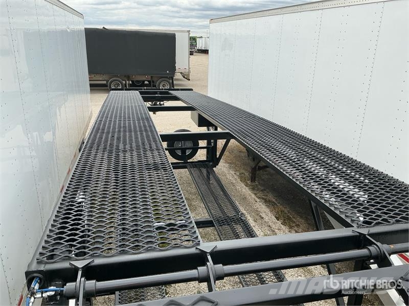 Kaufman Tri/A Open Car Carrier Trailer Autotransportauflieger